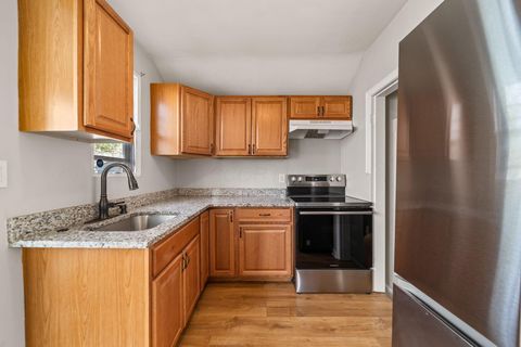 Tiny photo for 926 E 19th Avenue, Columbus, OH 43211 (MLS # 226014085)