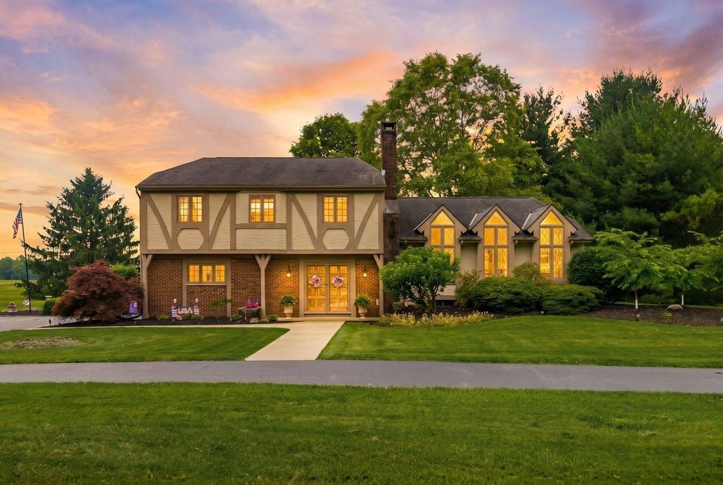 Photo of 11525 Woodbridge Lane NW, Baltimore, OH 43105 (MLS # 226023067)