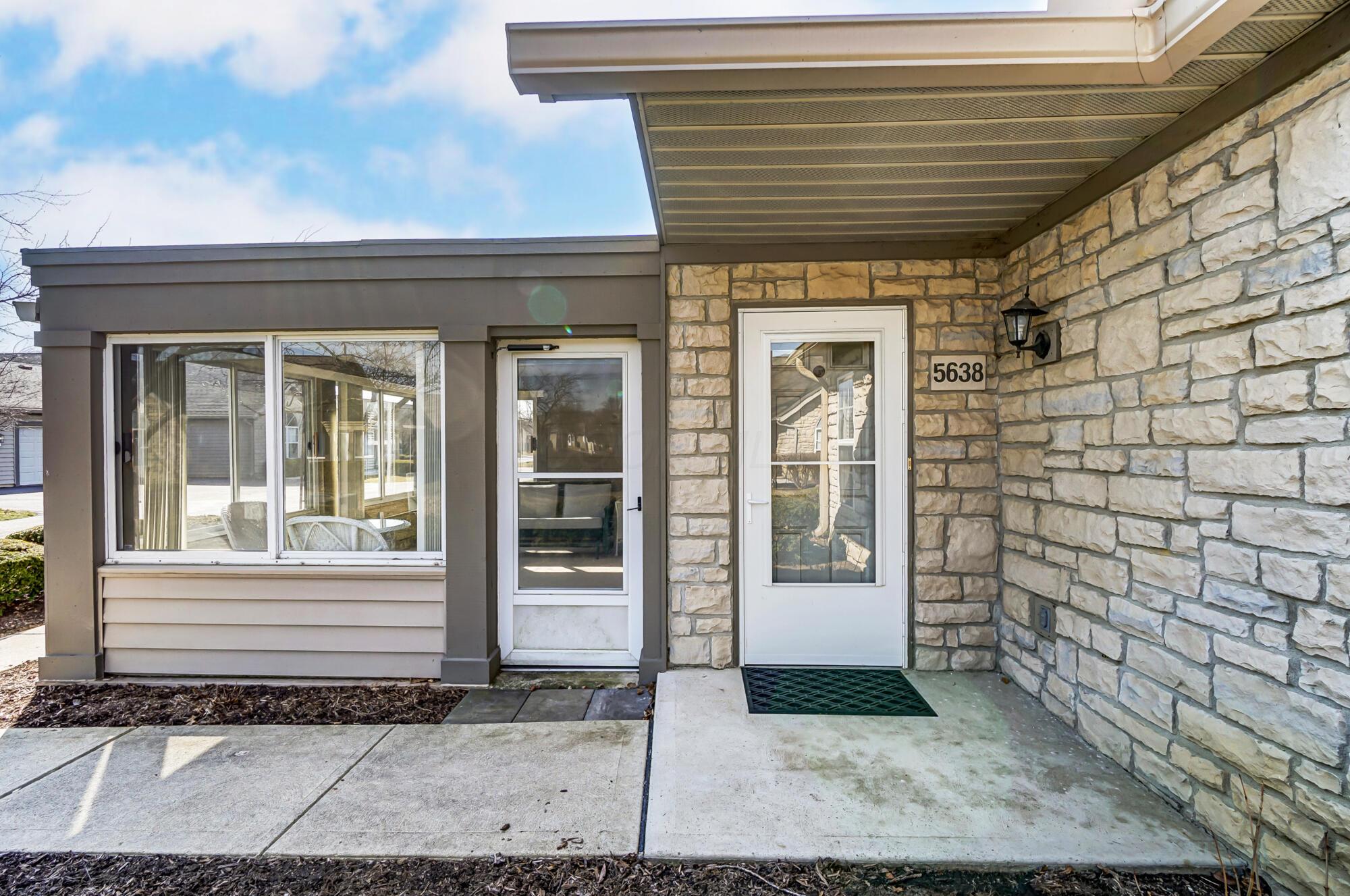 5638 Villa Gates Drive, Hilliard, Ohio image 4