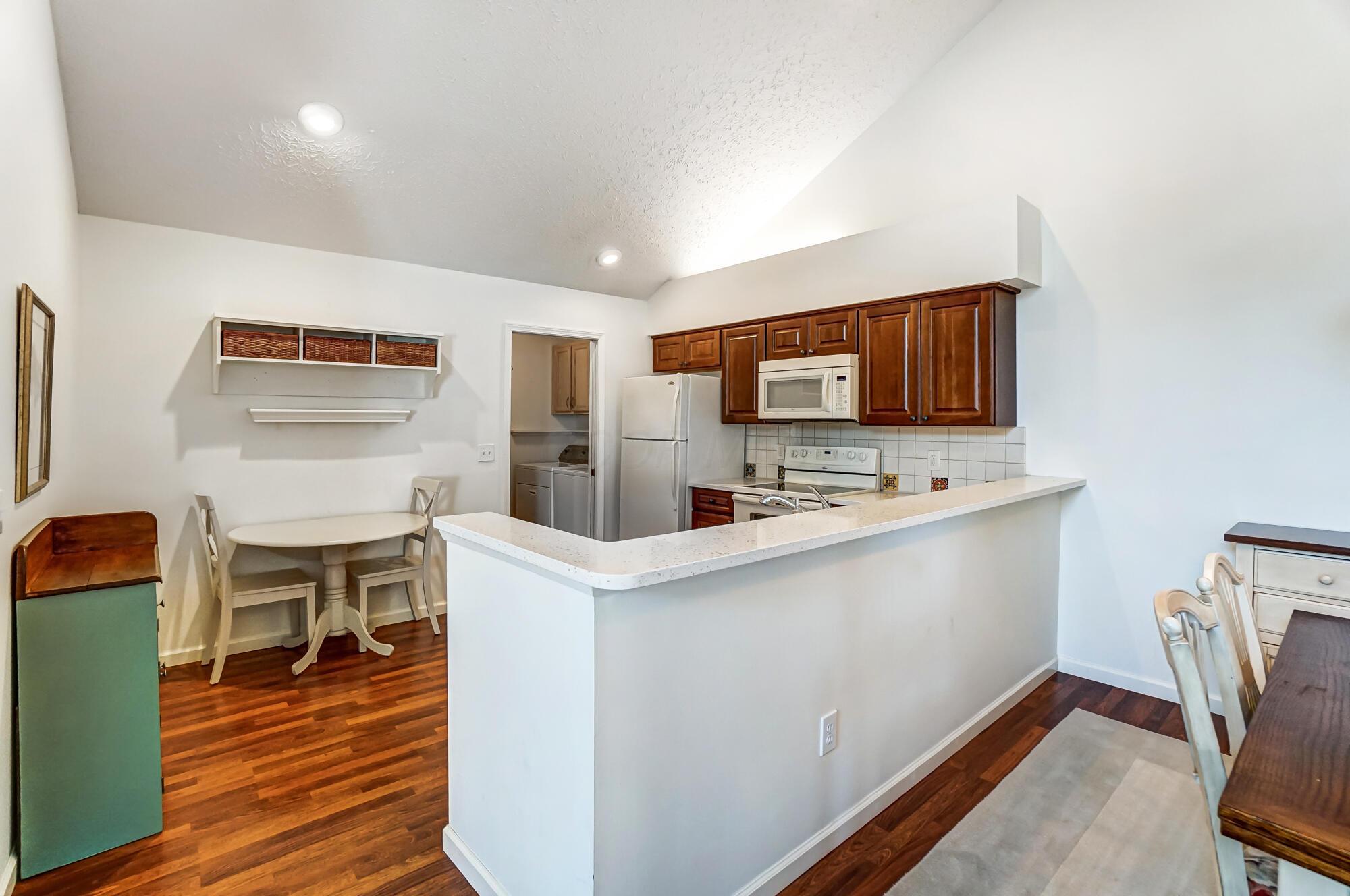 5638 Villa Gates Drive, Hilliard, Ohio image 19
