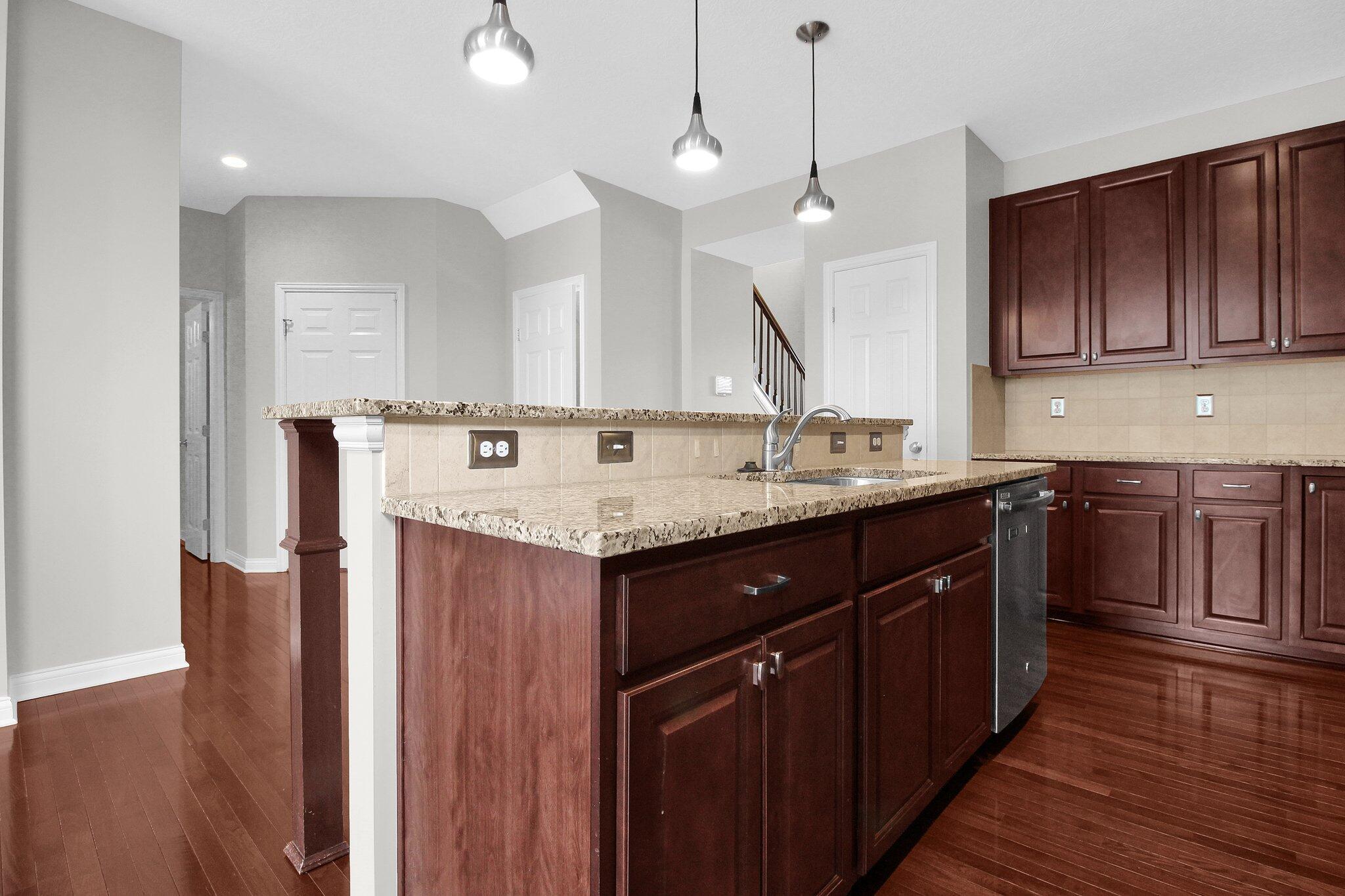5951 Seldon Drive, Westerville, Ohio image 9