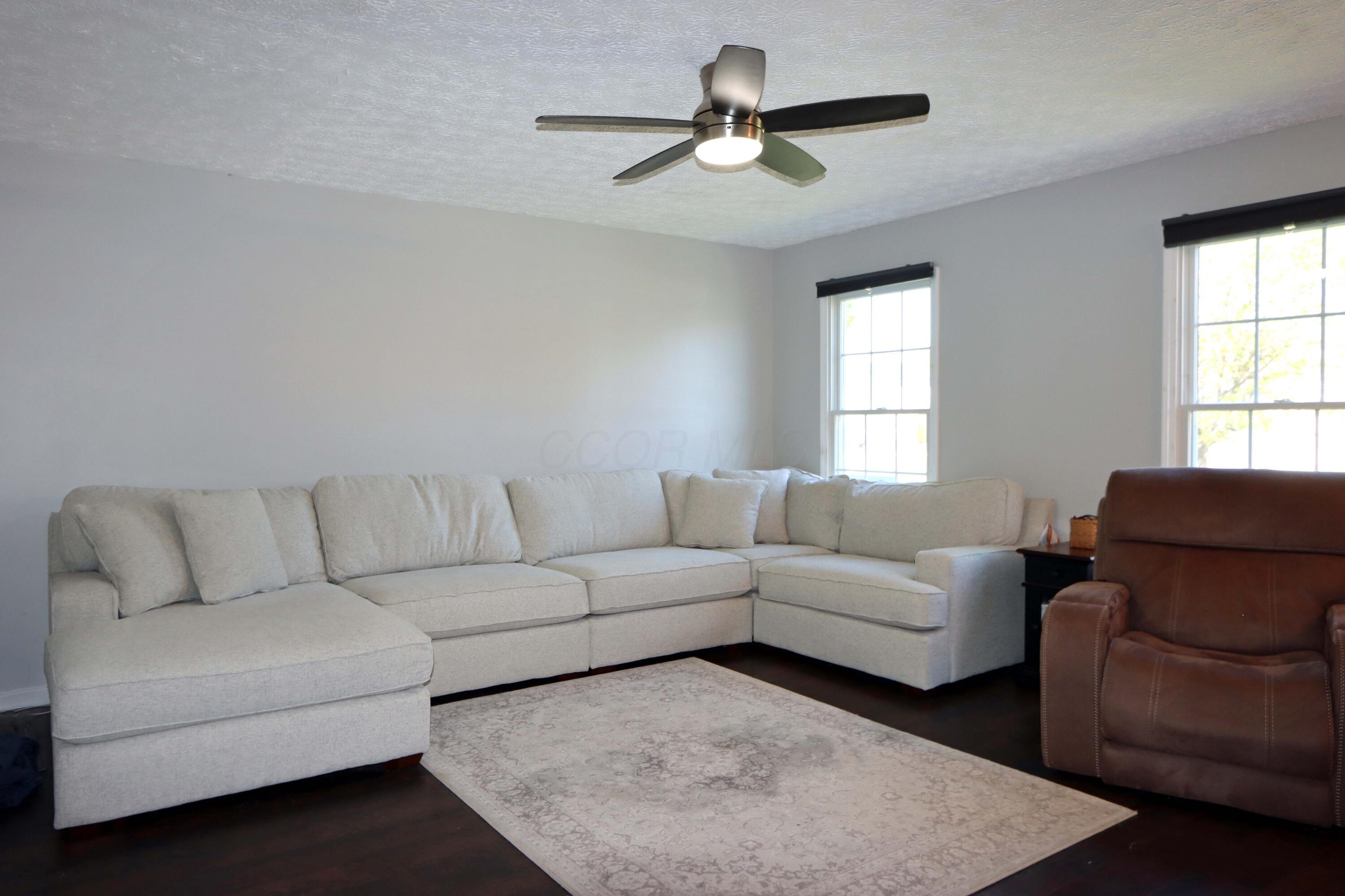 3435 Drindel Drive, Westerville, Ohio image 3