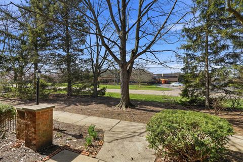 Tiny photo for 5109 Ranstead Court 9 #9, Columbus, OH 43220 (MLS # 226008127)
