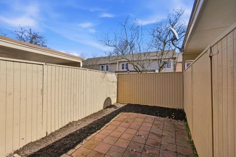 Tiny photo for 5109 Ranstead Court 9 #9, Columbus, OH 43220 (MLS # 226008127)