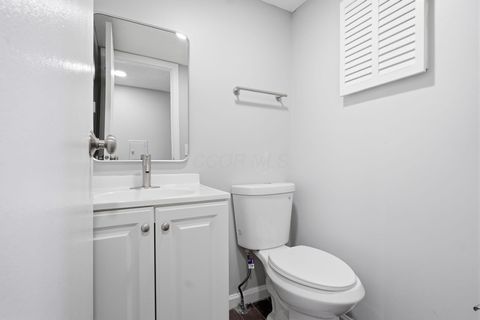 Tiny photo for 5109 Ranstead Court 9 #9, Columbus, OH 43220 (MLS # 226008127)