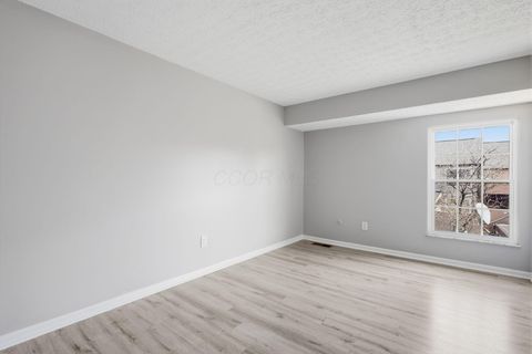 Tiny photo for 5109 Ranstead Court 9 #9, Columbus, OH 43220 (MLS # 226008127)