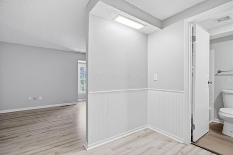 Tiny photo for 5109 Ranstead Court 9 #9, Columbus, OH 43220 (MLS # 226008127)