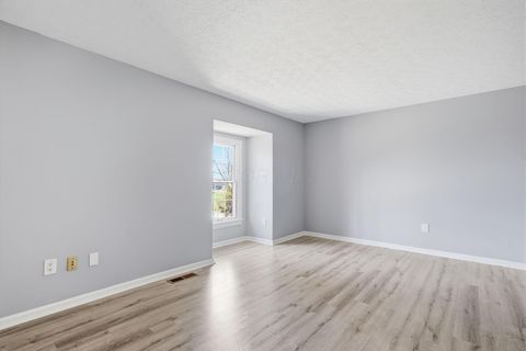 Tiny photo for 5109 Ranstead Court 9 #9, Columbus, OH 43220 (MLS # 226008127)