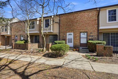 Tiny photo for 5109 Ranstead Court 9 #9, Columbus, OH 43220 (MLS # 226008127)