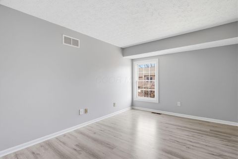 Tiny photo for 5109 Ranstead Court 9 #9, Columbus, OH 43220 (MLS # 226008127)
