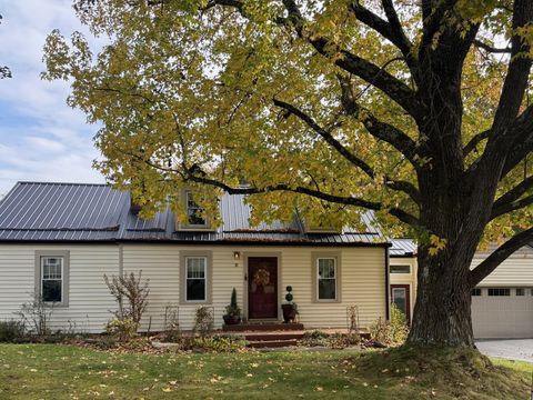 Tiny photo for 37 Euclid Drive, Athens, OH 45701 (MLS # 226006119)