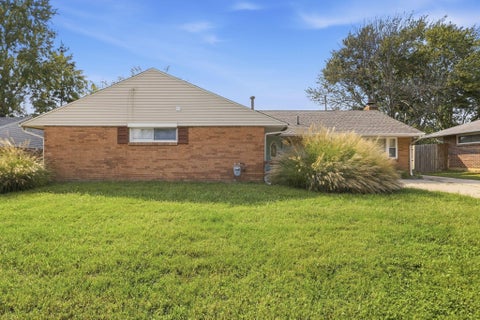 Photo of 1739 Pickering Drive, Reynoldsburg, OH 43068 (MLS # 226036210)