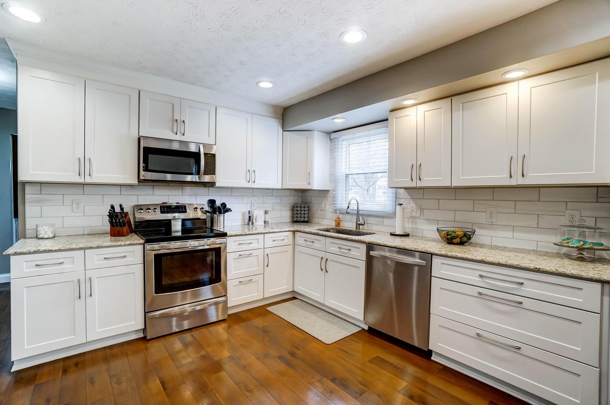 1085 Bryan Drive, Westerville, Ohio image 25