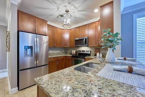 Tiny photo for 936 Perry Street 204 #204, Columbus, OH 43215 (MLS # 226019351)