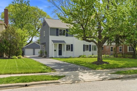 Photo of 1956 Glenn Avenue, Columbus, OH 43212 (MLS # 226013882)