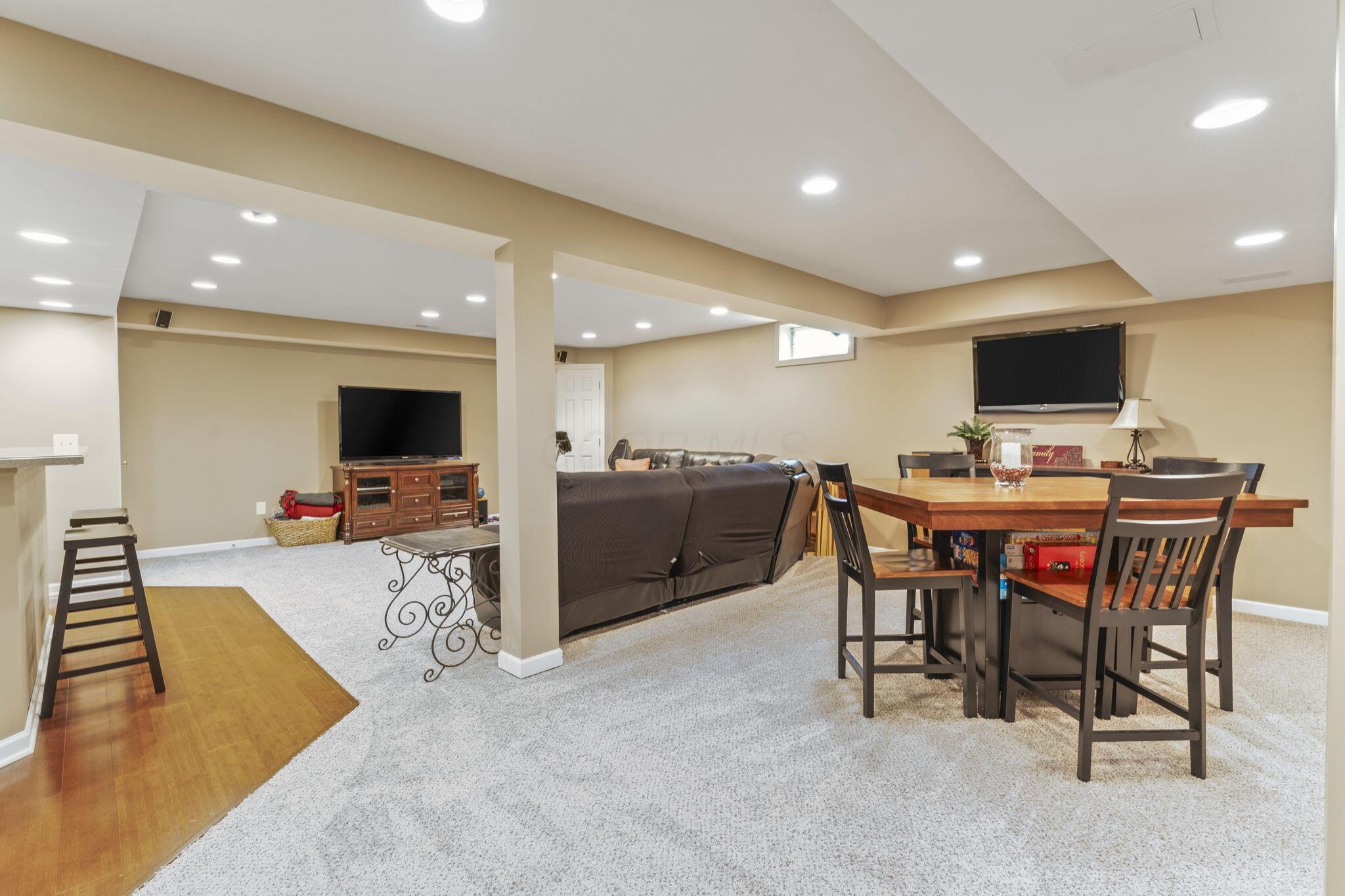 7070 Clear Water Court, Powell, Ohio image 48