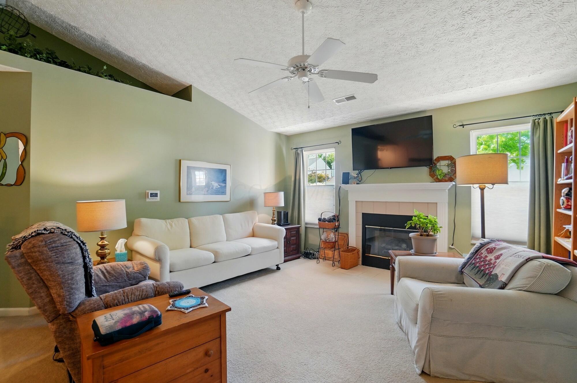 7950 Chapel Stone Road, Blacklick, Ohio image 8