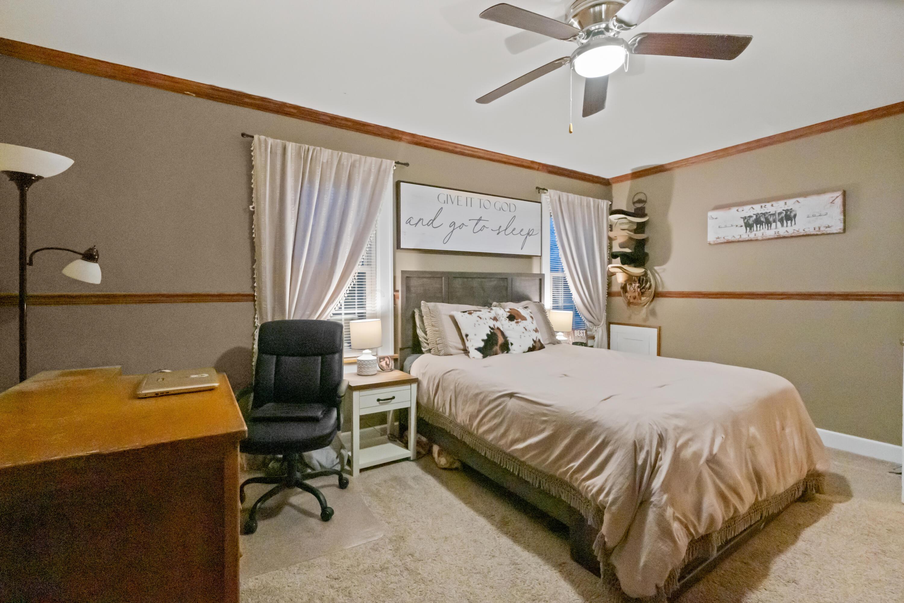 905 S Myrtle Avenue, Willard, Ohio image 19