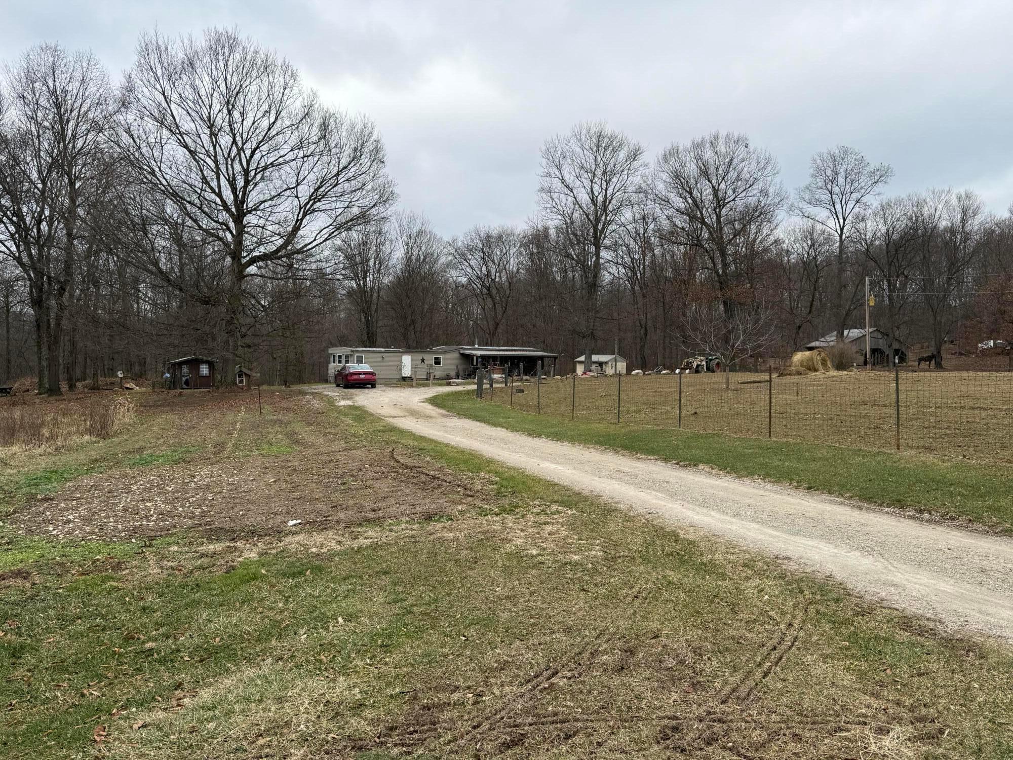 3379 Van Winkle Road, Frazeysburg, Ohio image 2