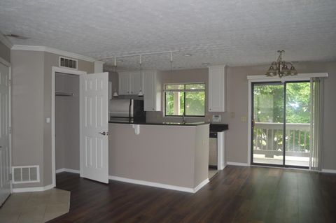Condo For Rent - 2744 Greystone Drive #GD2744<br/> Columbus, OH 43220