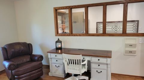 Tiny photo for 135 Glen Circle, Worthington, OH 43085 (MLS # 226013130)