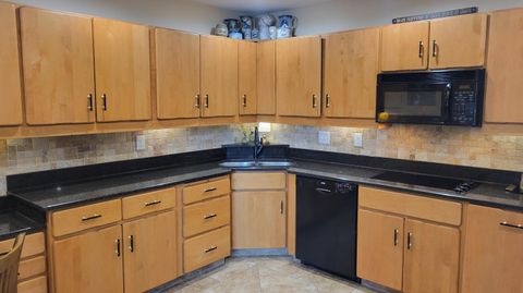 Tiny photo for 135 Glen Circle, Worthington, OH 43085 (MLS # 226013130)