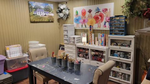 Tiny photo for 135 Glen Circle, Worthington, OH 43085 (MLS # 226013130)