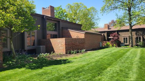 Tiny photo for 135 Glen Circle, Worthington, OH 43085 (MLS # 226013130)