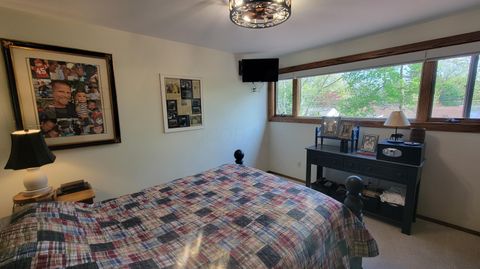 Tiny photo for 135 Glen Circle, Worthington, OH 43085 (MLS # 226013130)