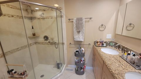 Tiny photo for 135 Glen Circle, Worthington, OH 43085 (MLS # 226013130)