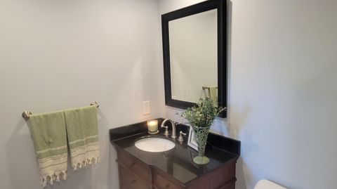 Tiny photo for 135 Glen Circle, Worthington, OH 43085 (MLS # 226013130)