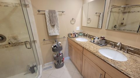 Tiny photo for 135 Glen Circle, Worthington, OH 43085 (MLS # 226013130)