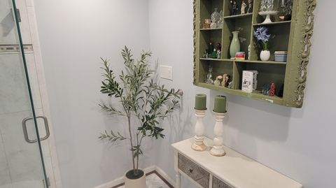 Tiny photo for 135 Glen Circle, Worthington, OH 43085 (MLS # 226013130)