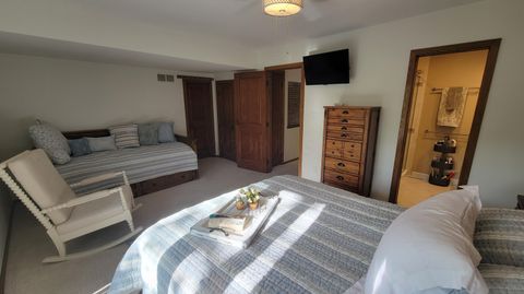 Tiny photo for 135 Glen Circle, Worthington, OH 43085 (MLS # 226013130)