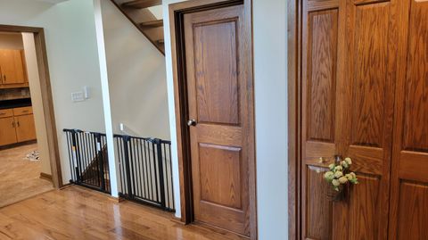 Tiny photo for 135 Glen Circle, Worthington, OH 43085 (MLS # 226013130)