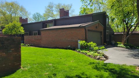 Tiny photo for 135 Glen Circle, Worthington, OH 43085 (MLS # 226013130)