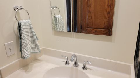 Tiny photo for 135 Glen Circle, Worthington, OH 43085 (MLS # 226013130)