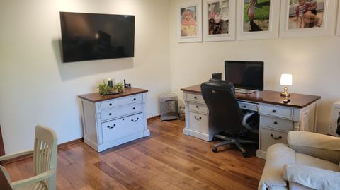 Tiny photo for 135 Glen Circle, Worthington, OH 43085 (MLS # 226013130)