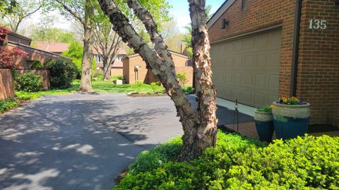 Tiny photo for 135 Glen Circle, Worthington, OH 43085 (MLS # 226013130)