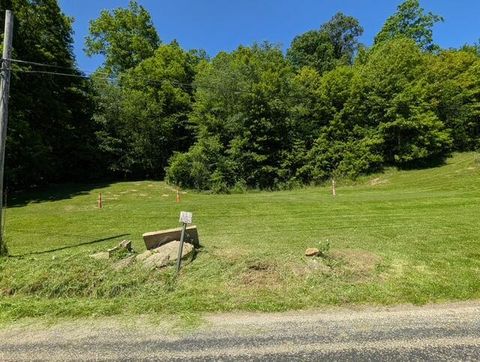 Photo of 5618 Grumms Lane NE, Newark, OH 43055 (MLS # 226020630)