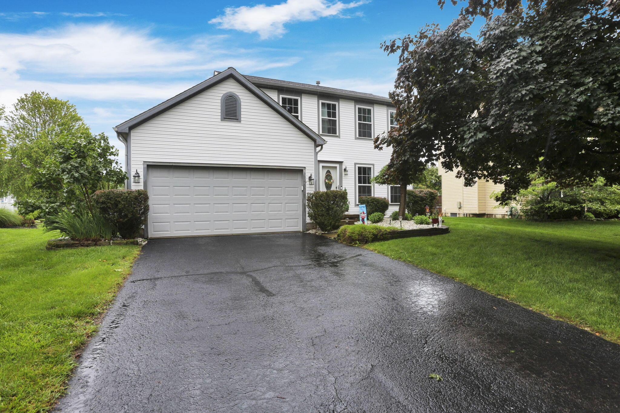 2451 Oakview Lane, Lancaster, Ohio image 1