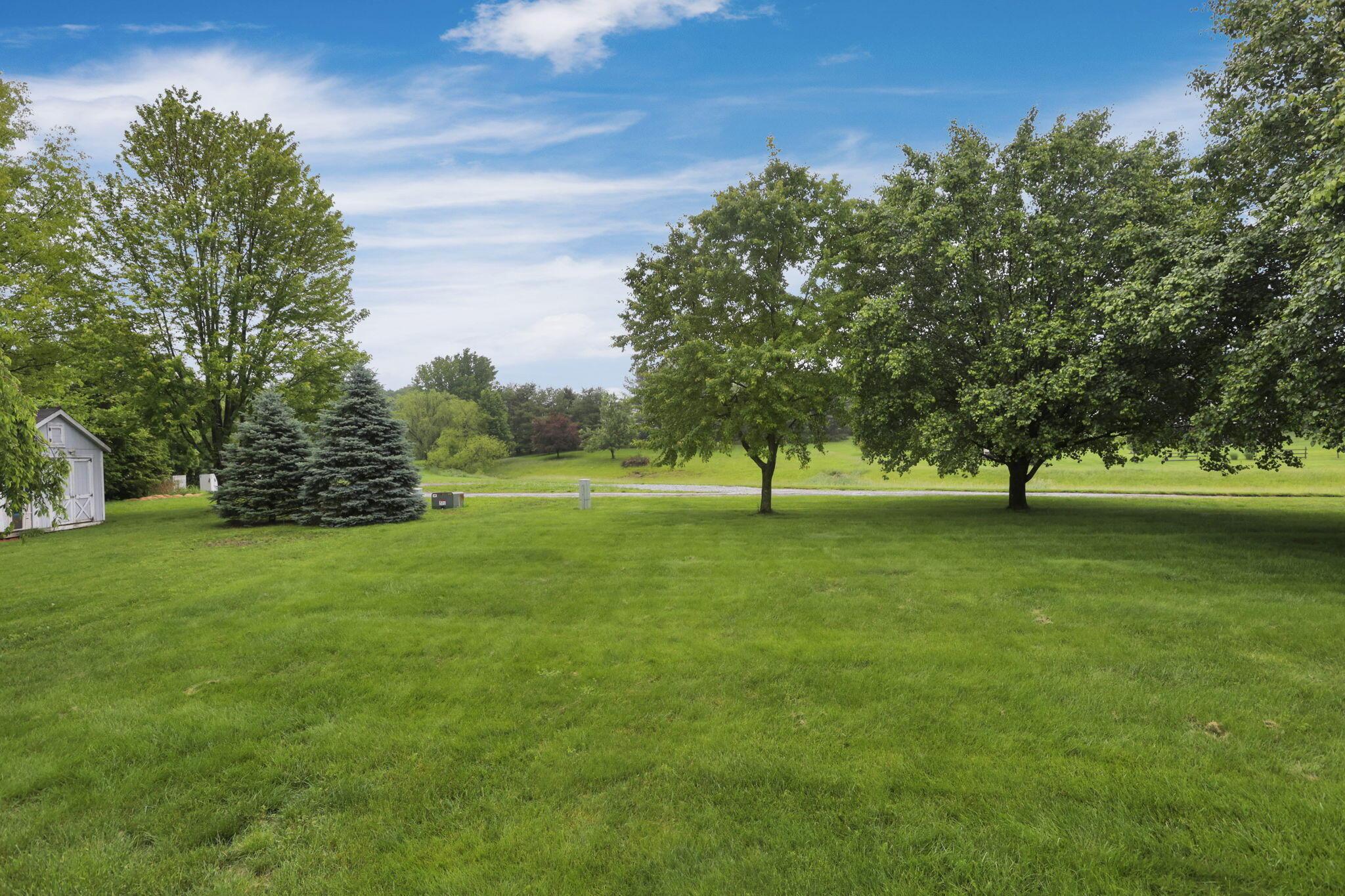 2451 Oakview Lane, Lancaster, Ohio image 38