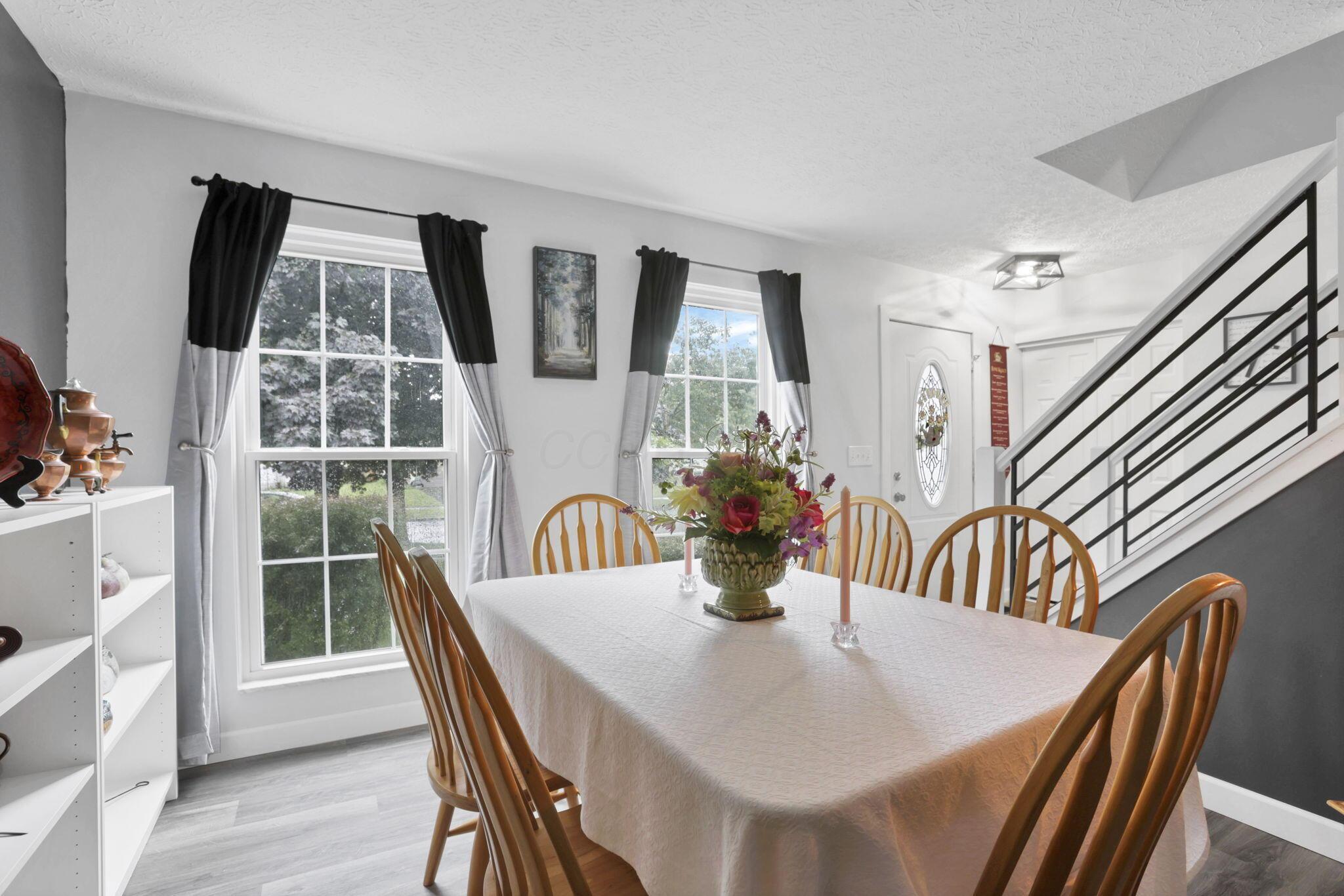 2451 Oakview Lane, Lancaster, Ohio image 7