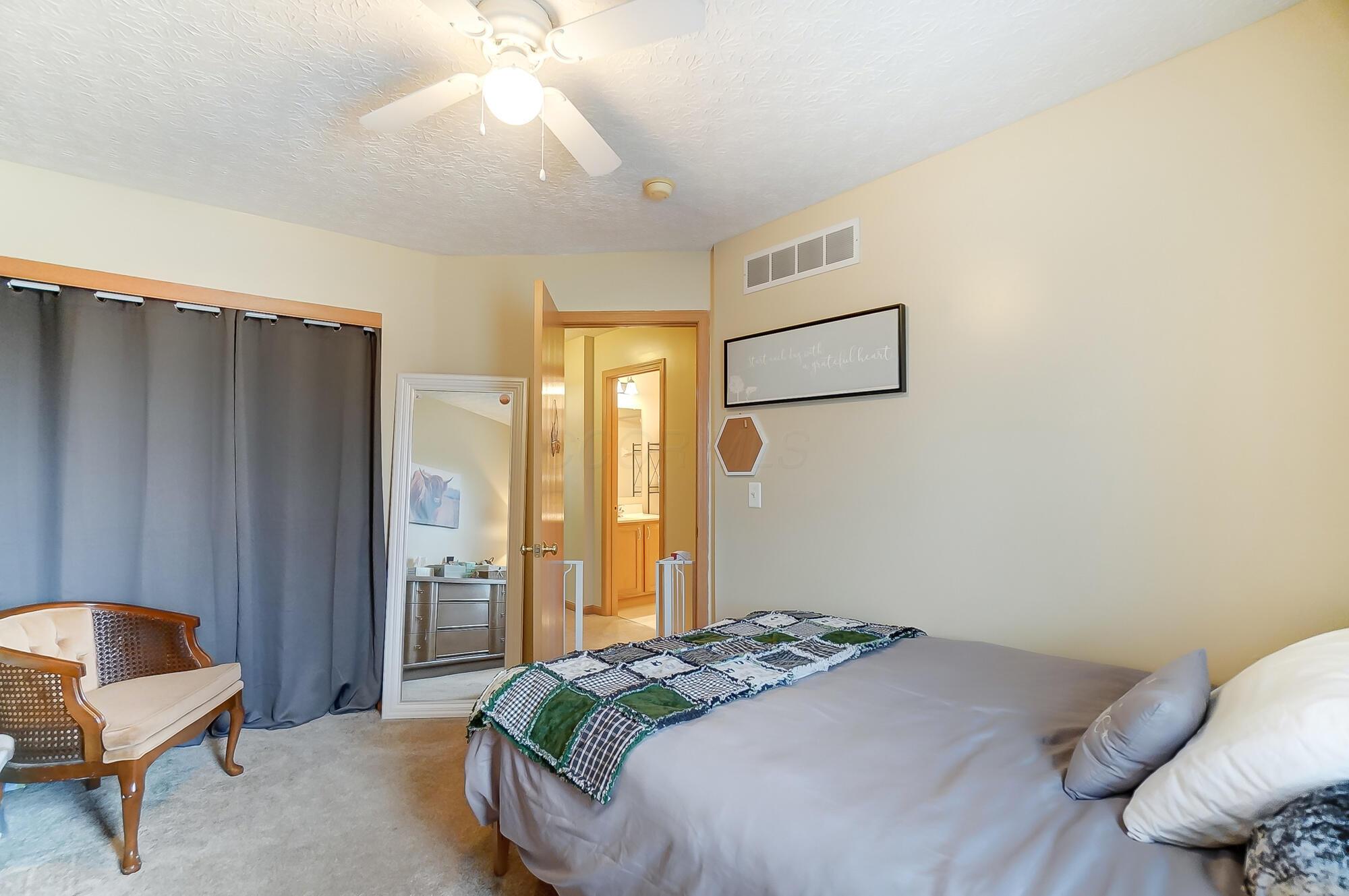 8364 Squad Drive, Galloway, Ohio image 25