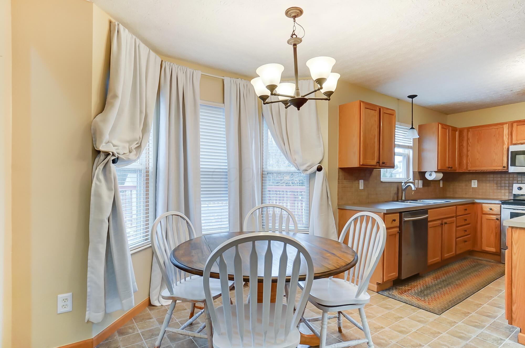 8364 Squad Drive, Galloway, Ohio image 11