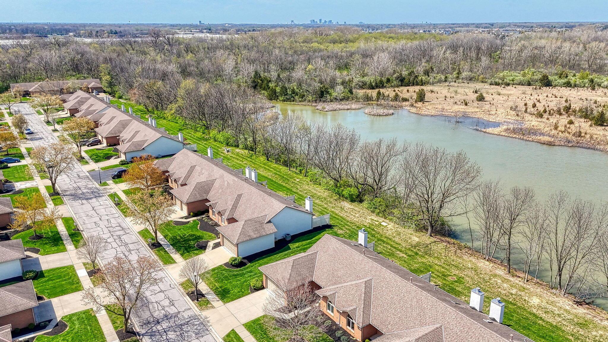 4780 Cypress Grove Drive, Groveport, Ohio image 38