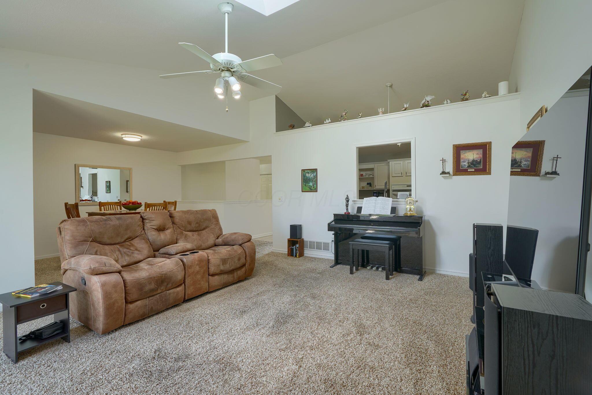4780 Cypress Grove Drive, Groveport, Ohio image 21