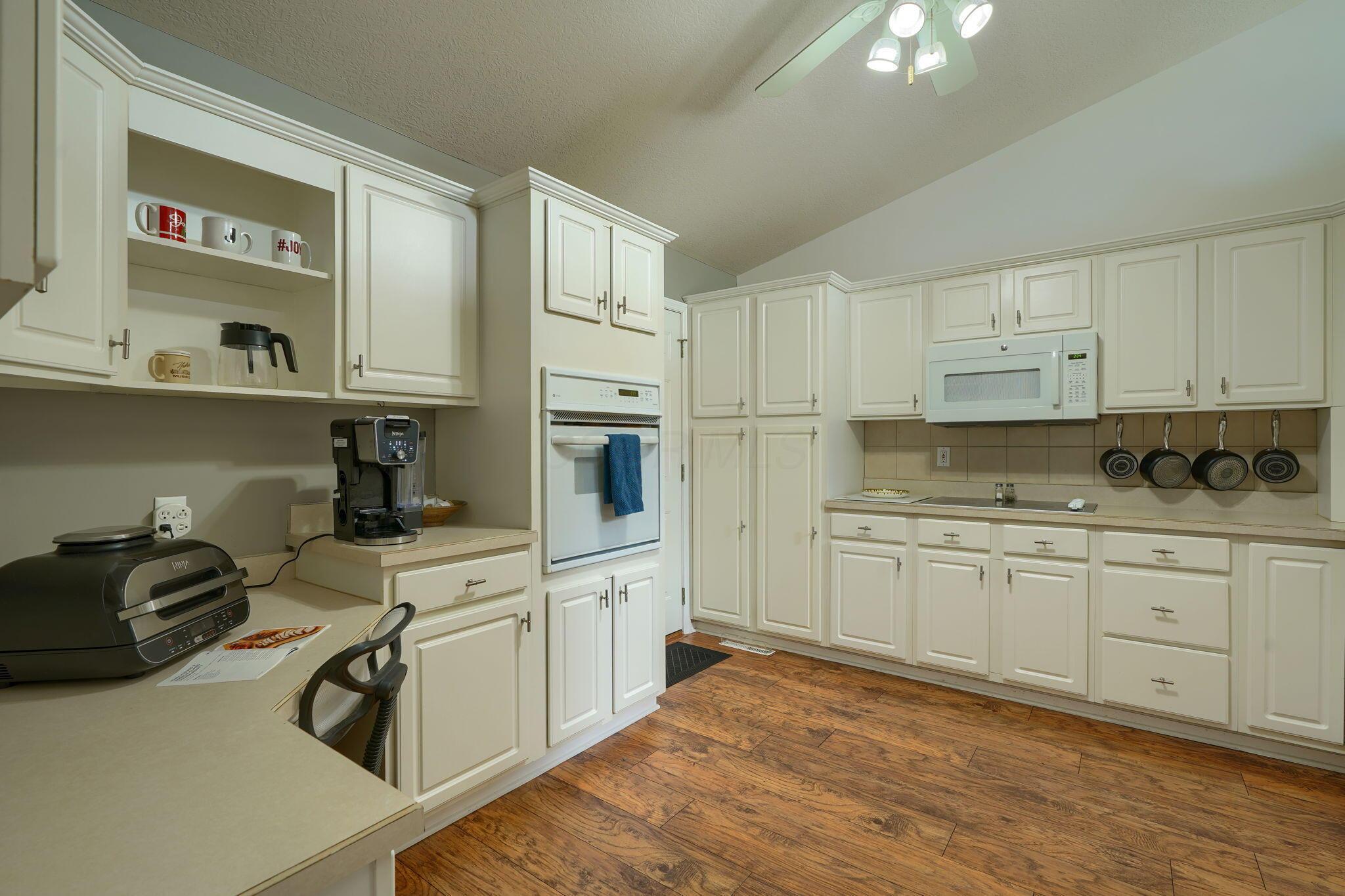 4780 Cypress Grove Drive, Groveport, Ohio image 22