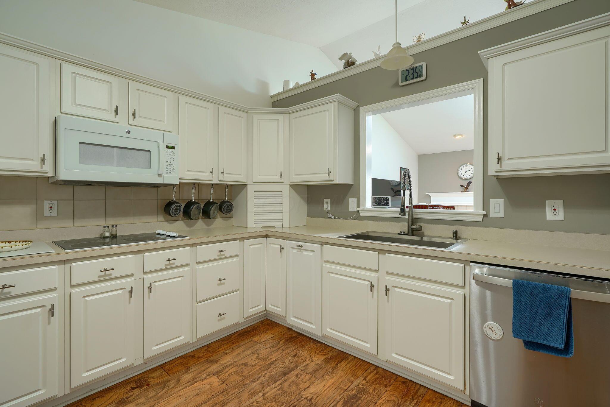 4780 Cypress Grove Drive, Groveport, Ohio image 23