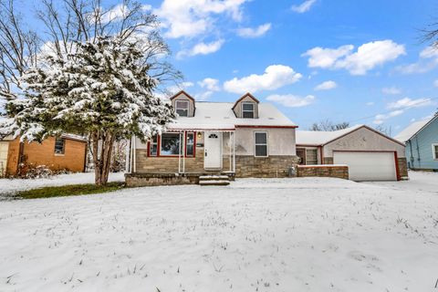 Photo of 4212 Seigman Avenue, Columbus, OH 43213 (MLS # 225044726)